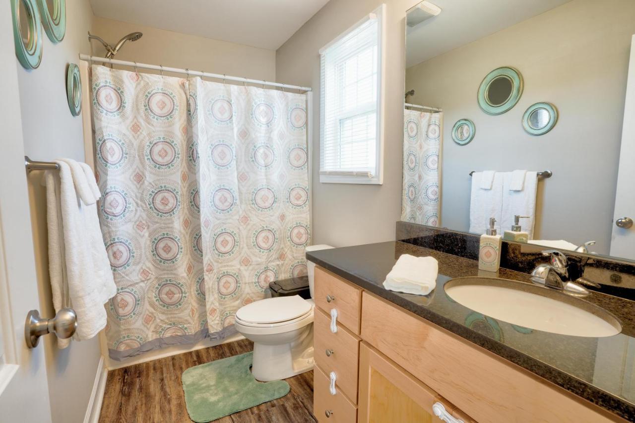 Kannapolis Elegant Townhouse - Pet Friendly Exterior photo