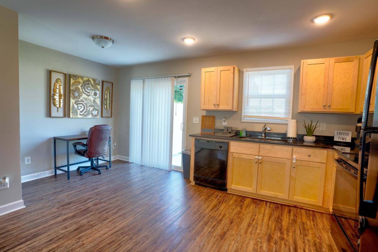 Kannapolis Elegant Townhouse - Pet Friendly Exterior photo